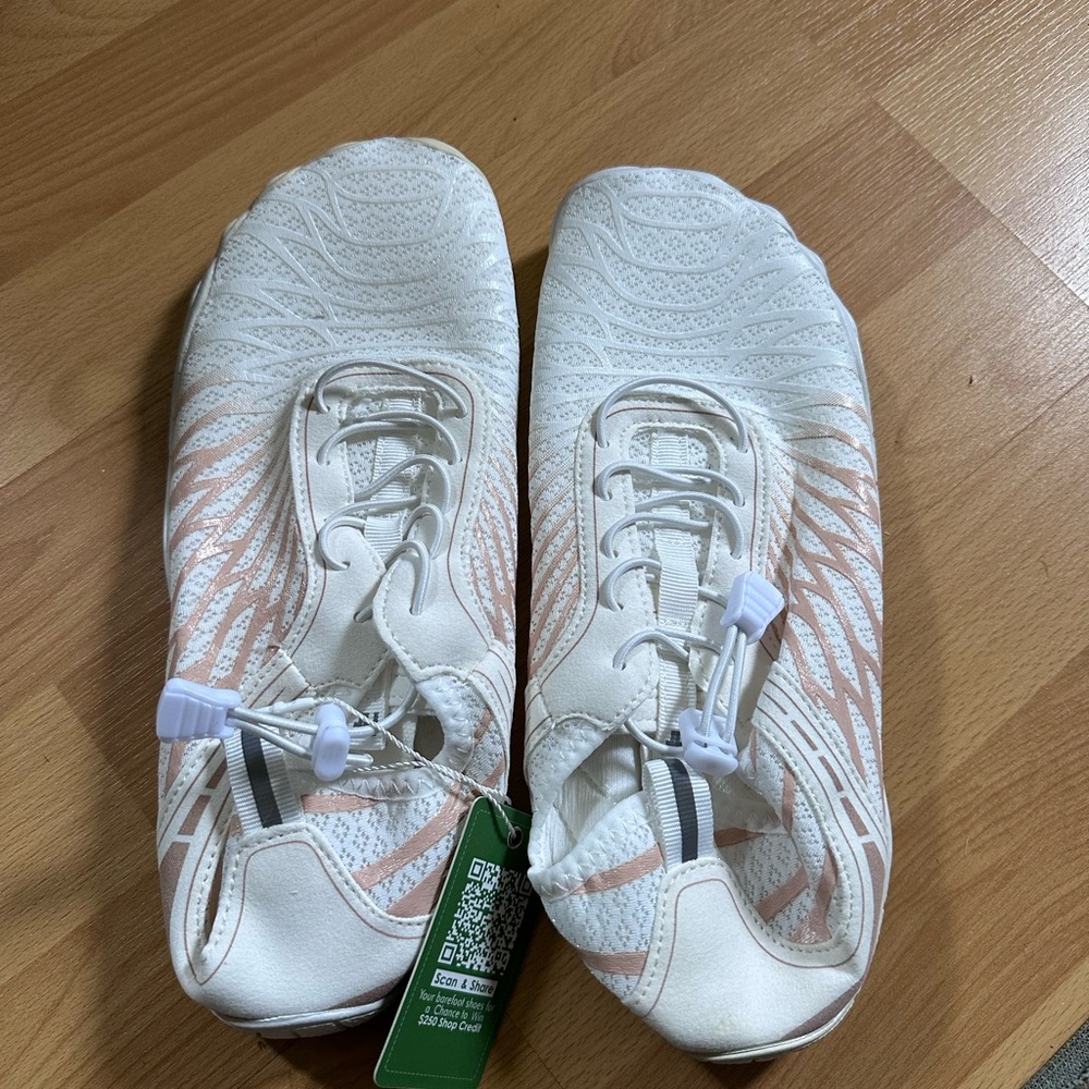 HIKE FOOTWEAR-White and Pink Women's Sneakers